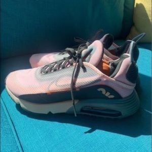 Nike Air Max 2090